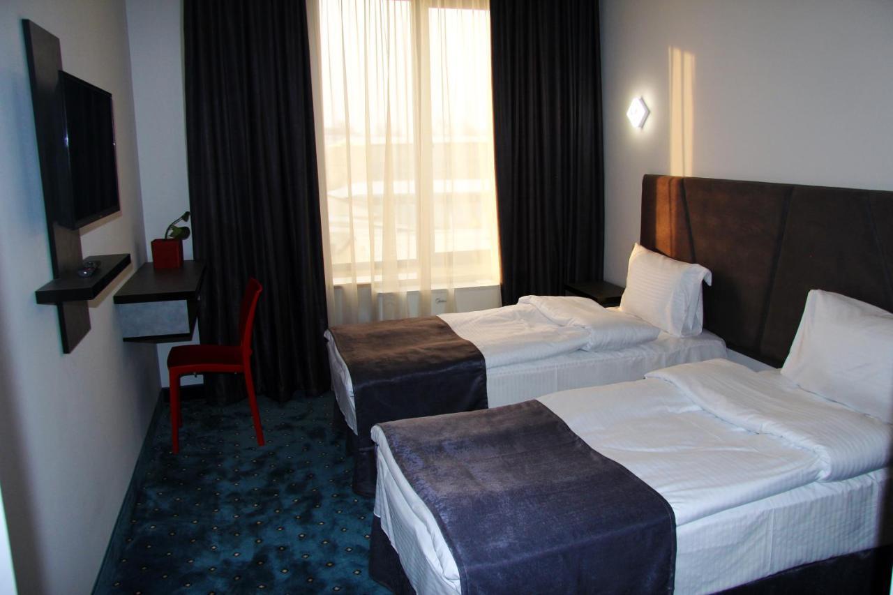 Nice Hotel Yerevan Luaran gambar