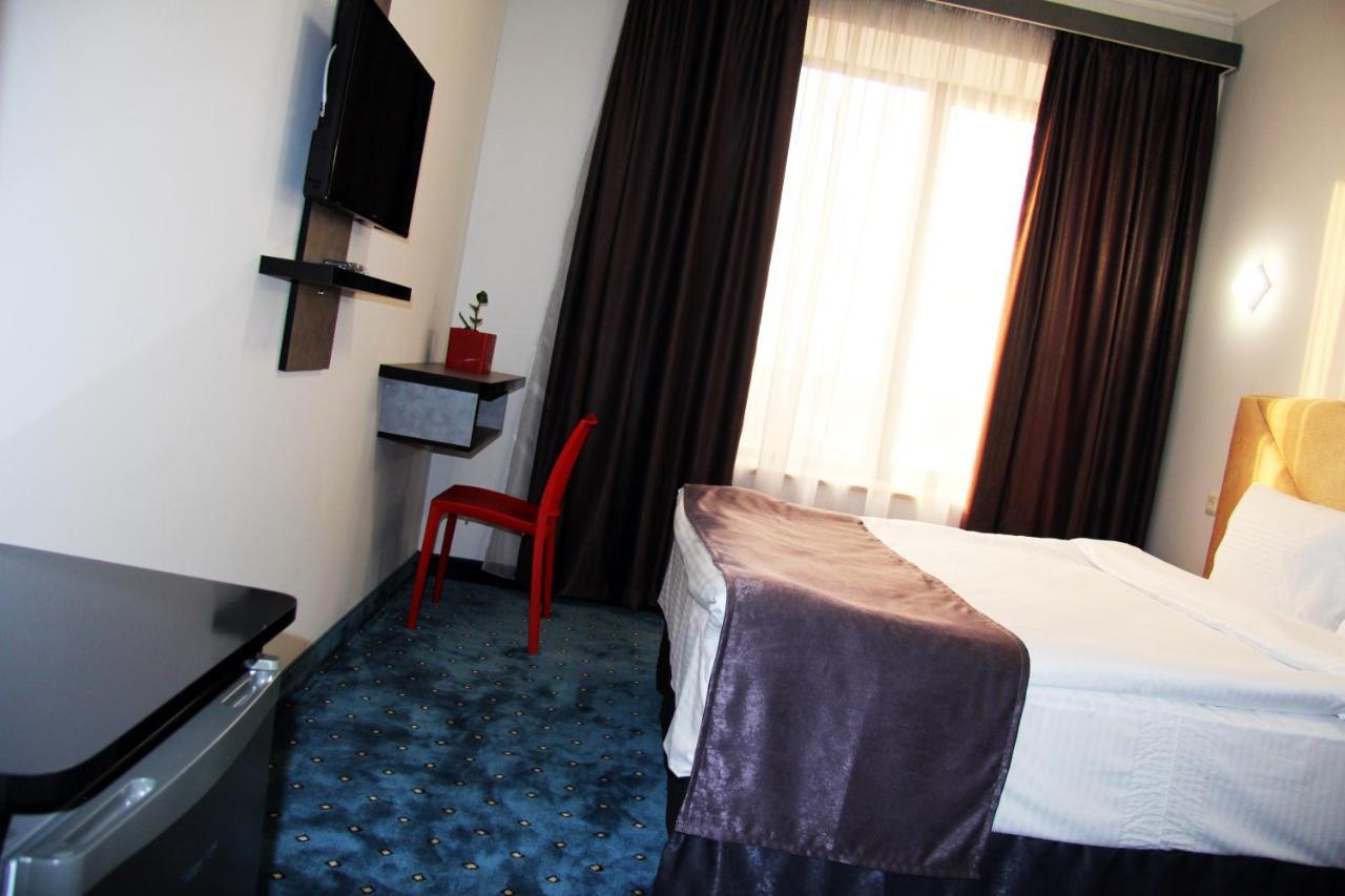 Nice Hotel Yerevan Luaran gambar